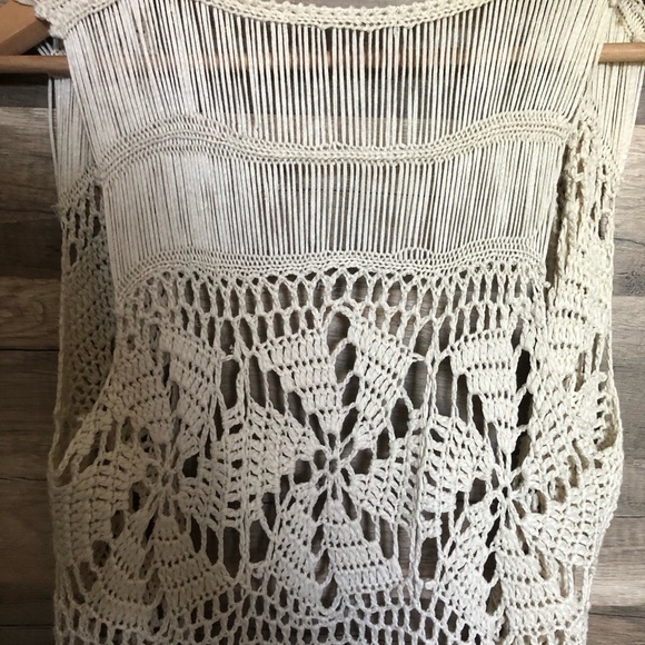 Boho Crochet Sleeveless Vest in Cream XS - Picture 6 of 8